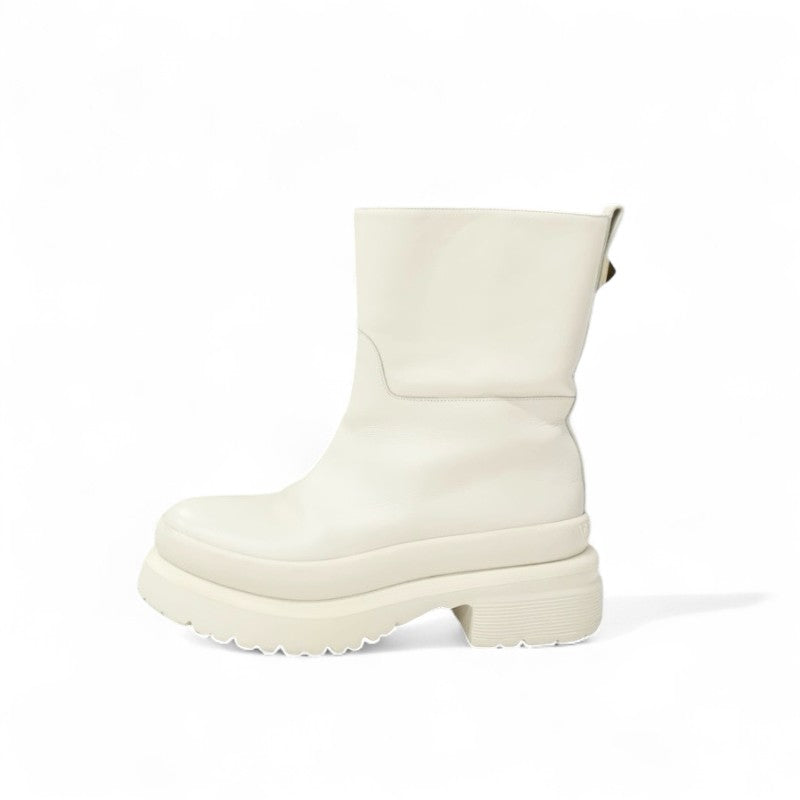 ヴァレンティノ VALENTINO ブーツ ショートブーツ 靴 シューズ レザー アイボリー 白 ゴールド ワンスタッズ ミドル ロゴ