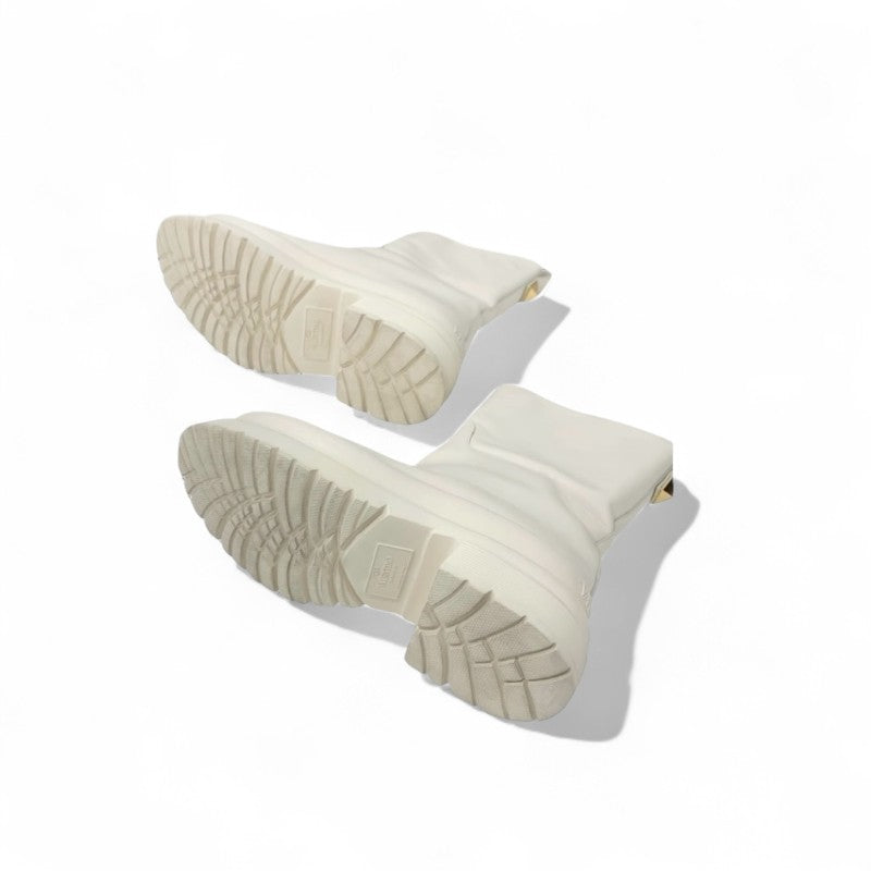 ヴァレンティノ VALENTINO ブーツ ショートブーツ 靴 シューズ レザー アイボリー 白 ゴールド ワンスタッズ ミドル ロゴ