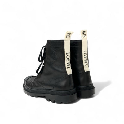 ロエベ LOEWE ブーツ ショートブーツ 靴 シューズ レザー ブラック 黒 ロゴ レースアップ コンバットブーツ