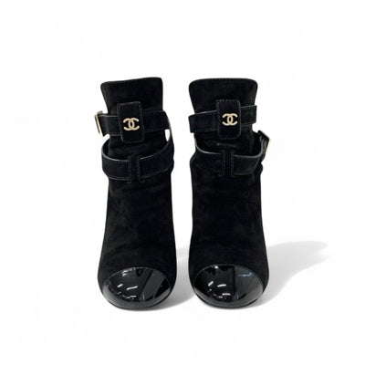 シャネル CHANEL ブーツ ショートブーツ 靴 シューズ スエード パテント ブラック 黒 ココマーク ベルト