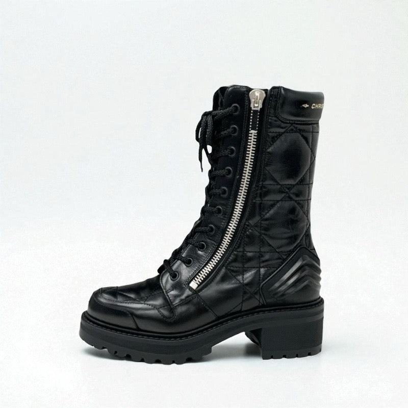 クリスチャンディオール CHRISTIAN DIOR D-LEADER ブーツ ショートブーツ 靴 シューズ ラムスキン ブラック 黒 ロゴ カナージュ キルティング ミドルブーツ ファスナー レースアップ