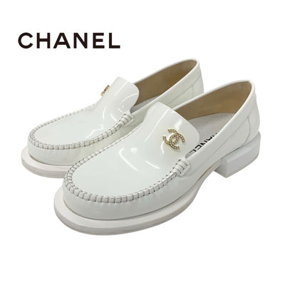 シャネル CHANEL ローファー 革靴 靴 シューズ パテントレザー ホワイト ゴールド ココマーク