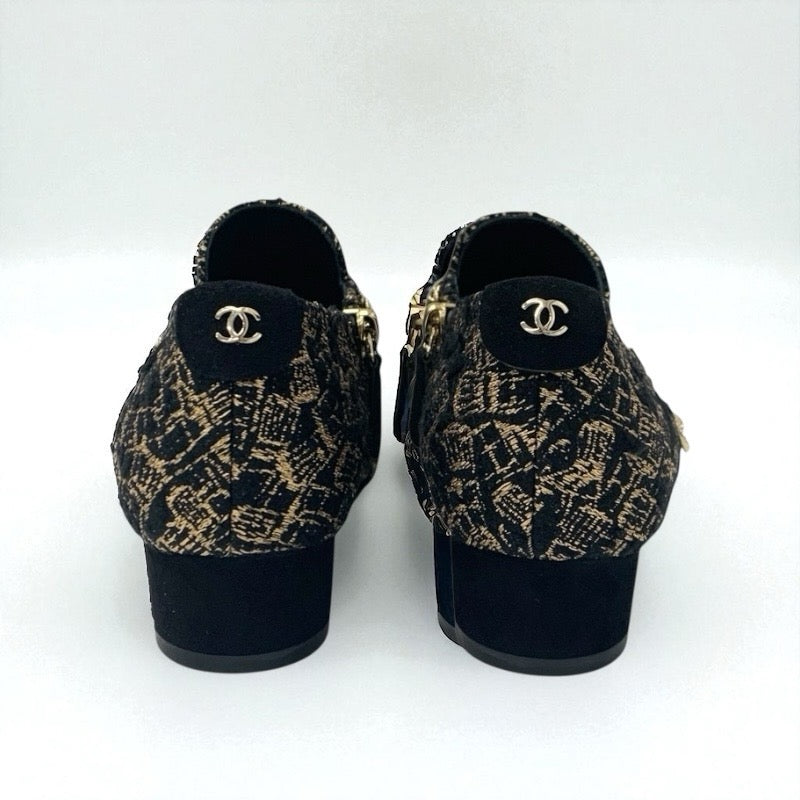 シャネル CHANEL ローファー 革靴 靴 シューズ ツイード スエード ブラック ゴールド 未使用 ココマーク チェーン アイコン チャーム