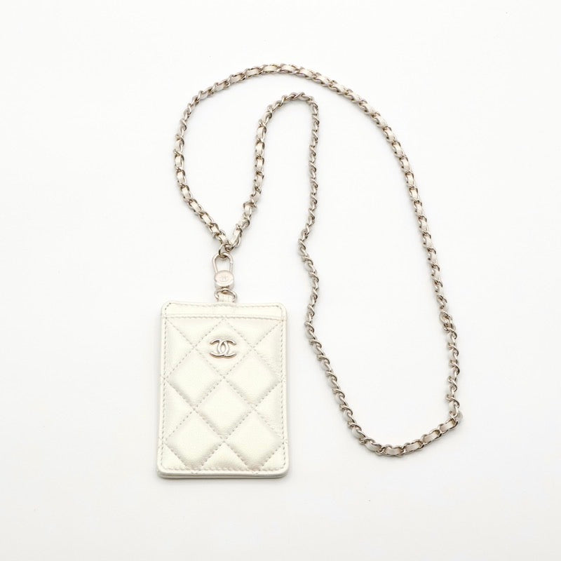 シャネル CHANEL カードケース カード入れ パスケース ホワイト シルバー 白 ココマーク マトラッセ ショルダーチェーン