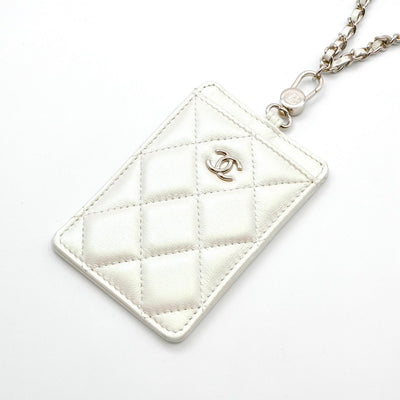 シャネル CHANEL カードケース カード入れ パスケース ホワイト シルバー 白 ココマーク マトラッセ ショルダーチェーン