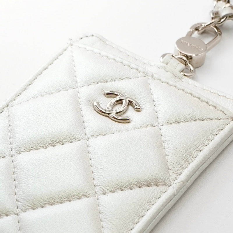 シャネル CHANEL カードケース カード入れ パスケース ホワイト シルバー 白 ココマーク マトラッセ ショルダーチェーン