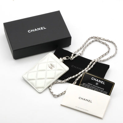 シャネル CHANEL カードケース カード入れ パスケース ホワイト シルバー 白 ココマーク マトラッセ ショルダーチェーン
