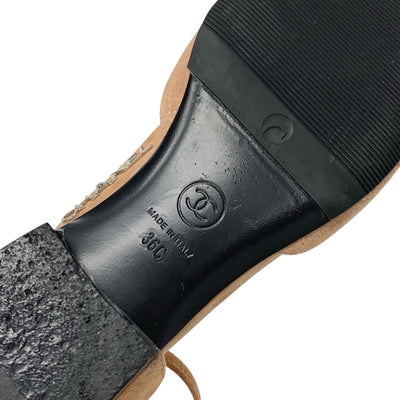 シャネル CHANEL パンプス 靴 シューズ スエード ピンクベージュ ブラック ココマーク ロゴ ストラップ フラット