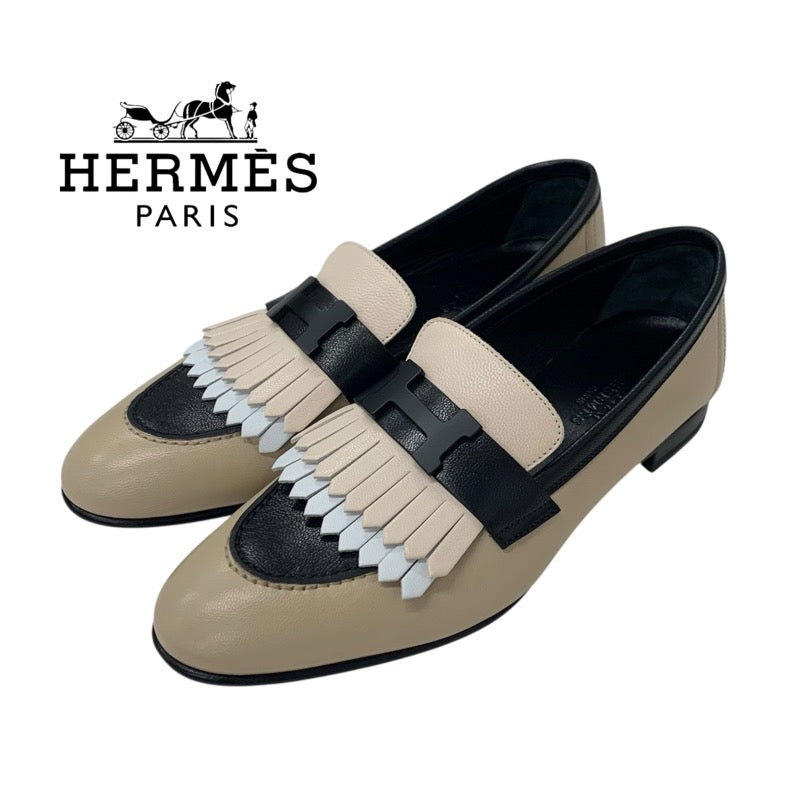 エルメス HERMES ロワイヤル ローファー 革靴 靴 シューズ レザー ベージュ ブラック ホワイト H金具 コンスタンス フリンジ モカシン フラットシューズ