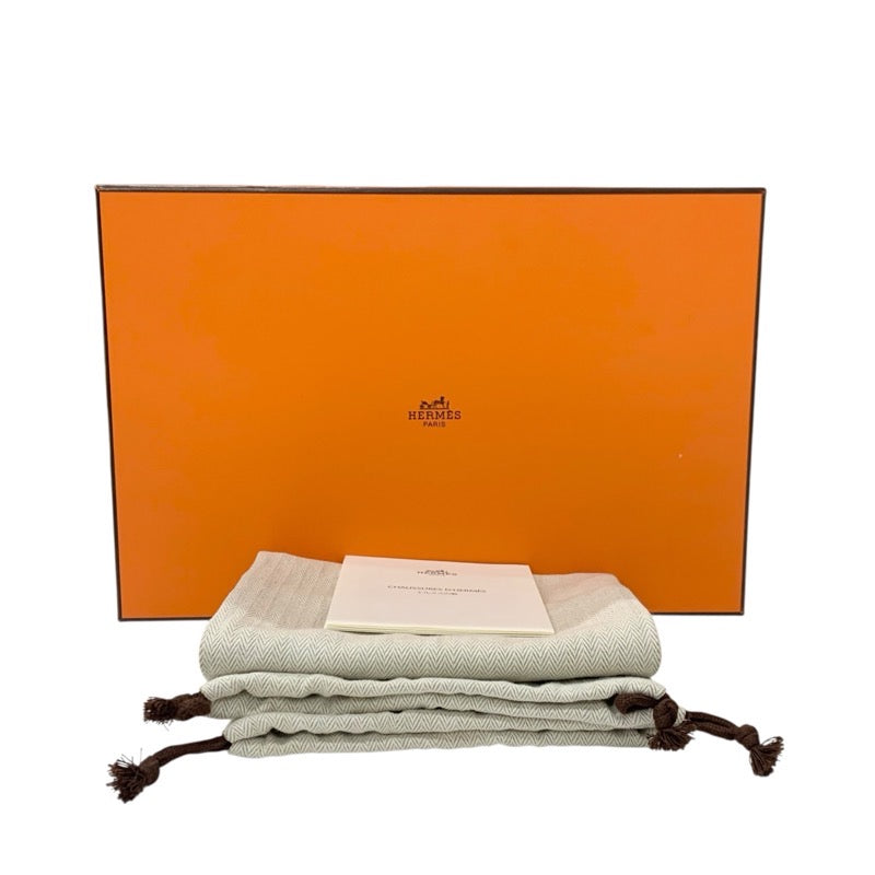 エルメス HERMES ロワイヤル ローファー 革靴 靴 シューズ レザー ベージュ ブラック ホワイト H金具 コンスタンス フリンジ モカシン フラットシューズ