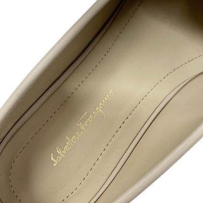 フェラガモ FERRAGAMO ROLO LUG ローファー 革靴 靴 シューズ レザー アイボリー シルバー ガンチーニ 厚底 プラットフォーム