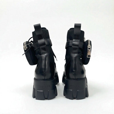 プラダ PRADA モノリス ブーツ ショートブーツ 靴 シューズ ナイロン レザー ブラック シルバー トライアングルロゴ ポーチ付 レースアップ コンバットブーツ