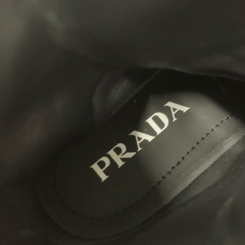 プラダ PRADA モノリス ブーツ ショートブーツ 靴 シューズ ナイロン レザー ブラック シルバー トライアングルロゴ ポーチ付 レースアップ コンバットブーツ