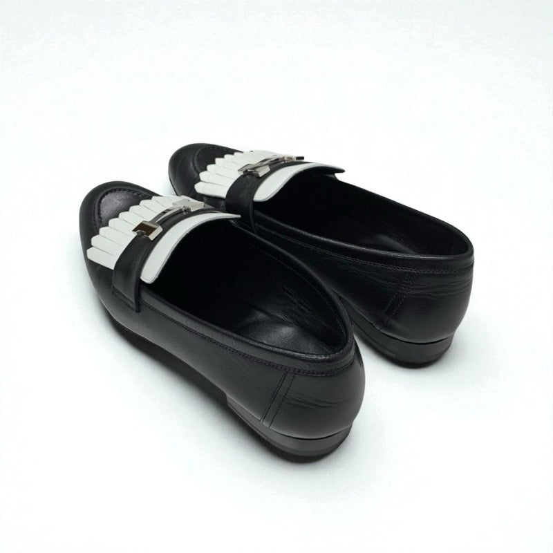 エルメス HERMES ロワイヤル ローファー 革靴 靴 シューズ レザー ブラック ホワイト 黒 H金具 フリンジ モカシン フラットシューズ