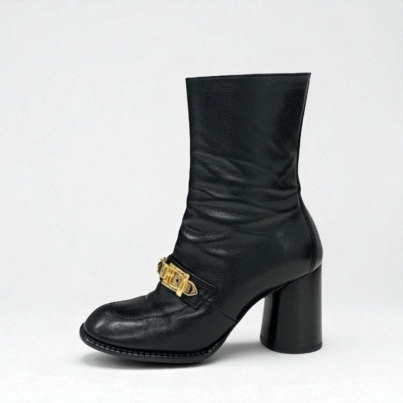 グッチ GUCCI ブーツ ショートブーツ 靴 シューズ レザー ブラック ゴールド チェーンベルト