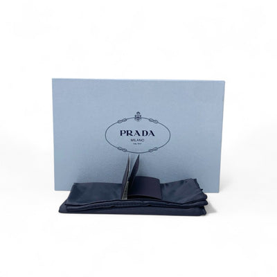 プラダ PRADA スニーカー 靴 シューズ ファブリック ベージュ ブラック トライアングルロゴ スリッポン