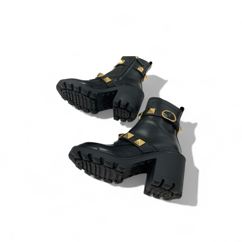 ヴァレンティノ VALENTINO ブーツ ショートブーツ 靴 シューズ カーフスキン ブラック 黒 ゴールド ローマンスタッズ コンバットブーツ