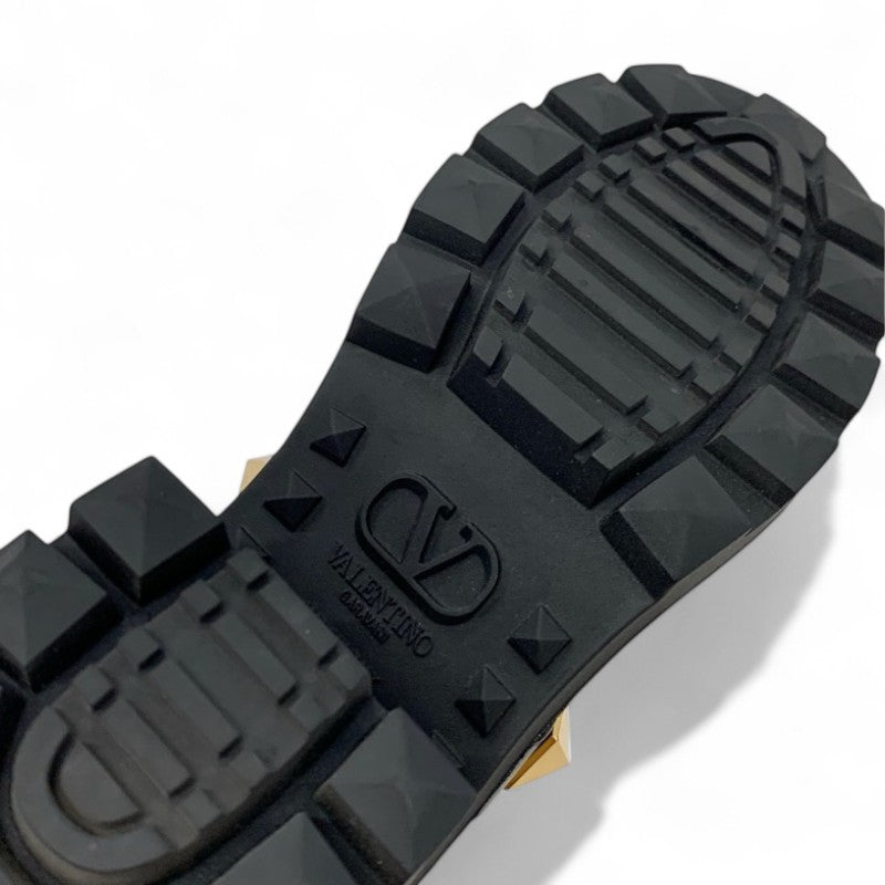 ヴァレンティノ VALENTINO ブーツ ショートブーツ 靴 シューズ カーフスキン ブラック 黒 ゴールド ローマンスタッズ コンバットブーツ