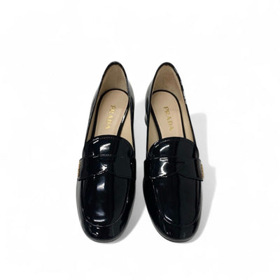 プラダ PRADA ローファー 革靴 靴 シューズ パテント ブラック 未使用 ロゴ