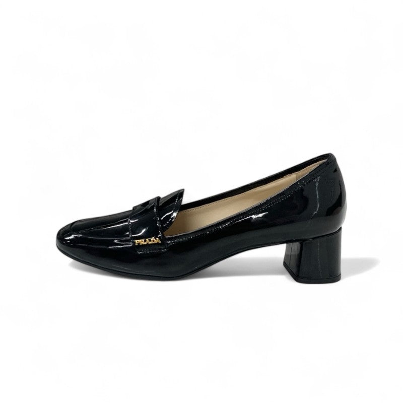 プラダ PRADA ローファー 革靴 靴 シューズ パテント ブラック 未使用 ロゴ