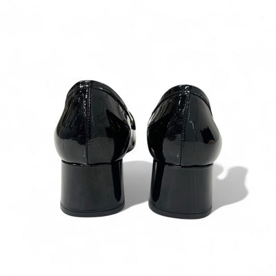 プラダ PRADA ローファー 革靴 靴 シューズ パテント ブラック 未使用 ロゴ