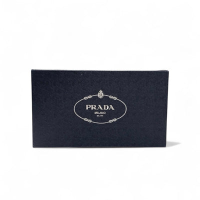 プラダ PRADA ローファー 革靴 靴 シューズ パテント ブラック 未使用 ロゴ