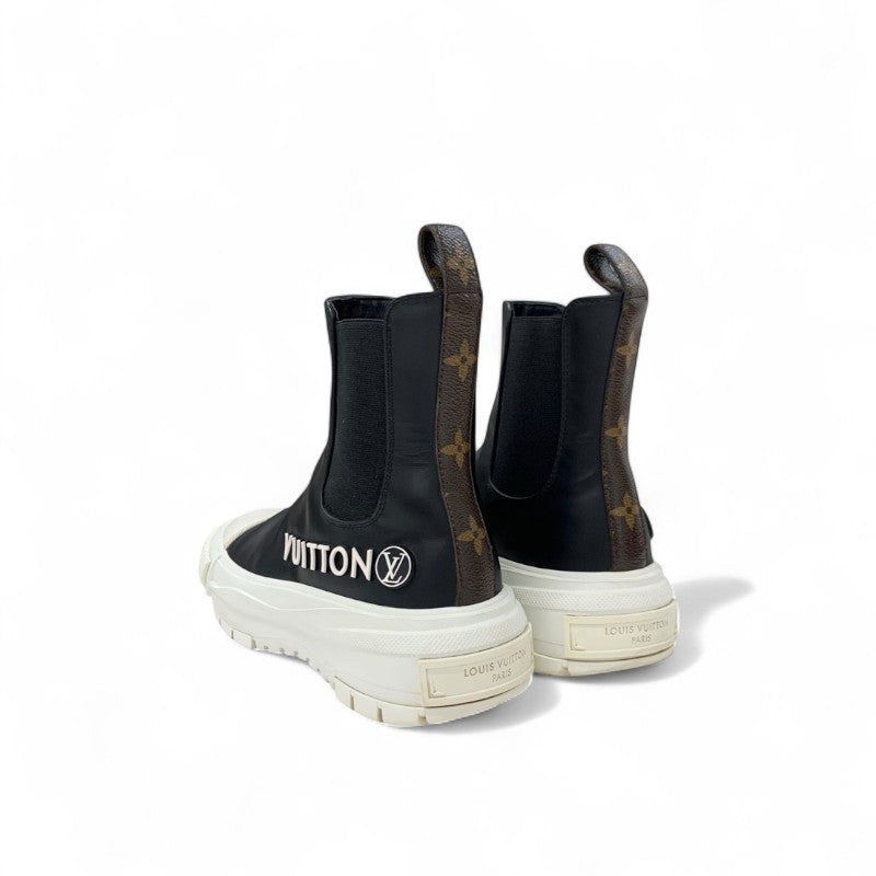 ルイヴィトン LOUIS VUITTON スクァッドライン モノグラム ブーツ ショートブーツ 靴 シューズ レザー ブラック ホワイト アンクルブーツ ロゴ サイドゴア ハイカットスニーカー