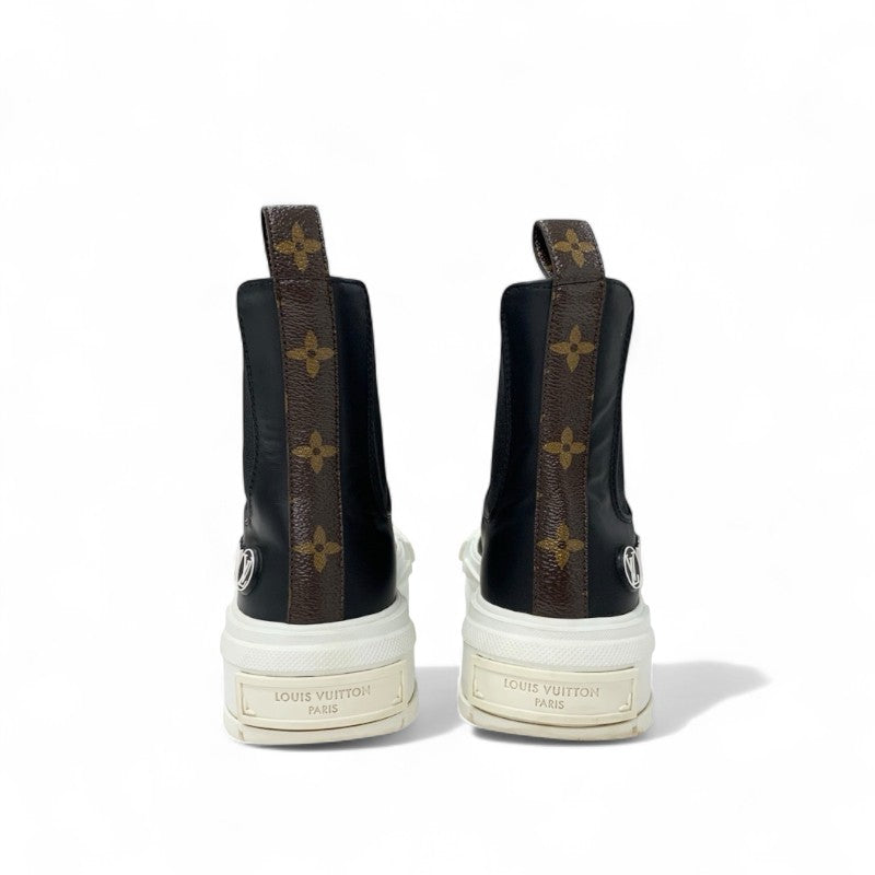 ルイヴィトン LOUIS VUITTON スクァッドライン モノグラム ブーツ ショートブーツ 靴 シューズ レザー ブラック ホワイト アンクルブーツ ロゴ サイドゴア ハイカットスニーカー