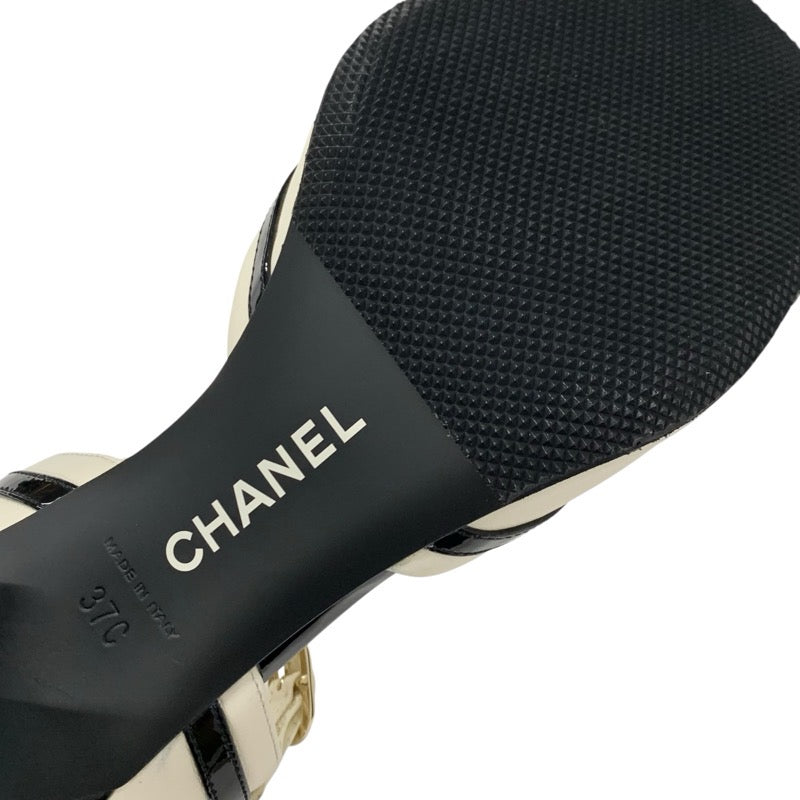 シャネル CHANEL パンプス 靴 シューズ レザー ホワイト ブラック ココマーク ストラップ