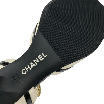 シャネル CHANEL パンプス 靴 シューズ レザー ホワイト ブラック ココマーク ストラップ