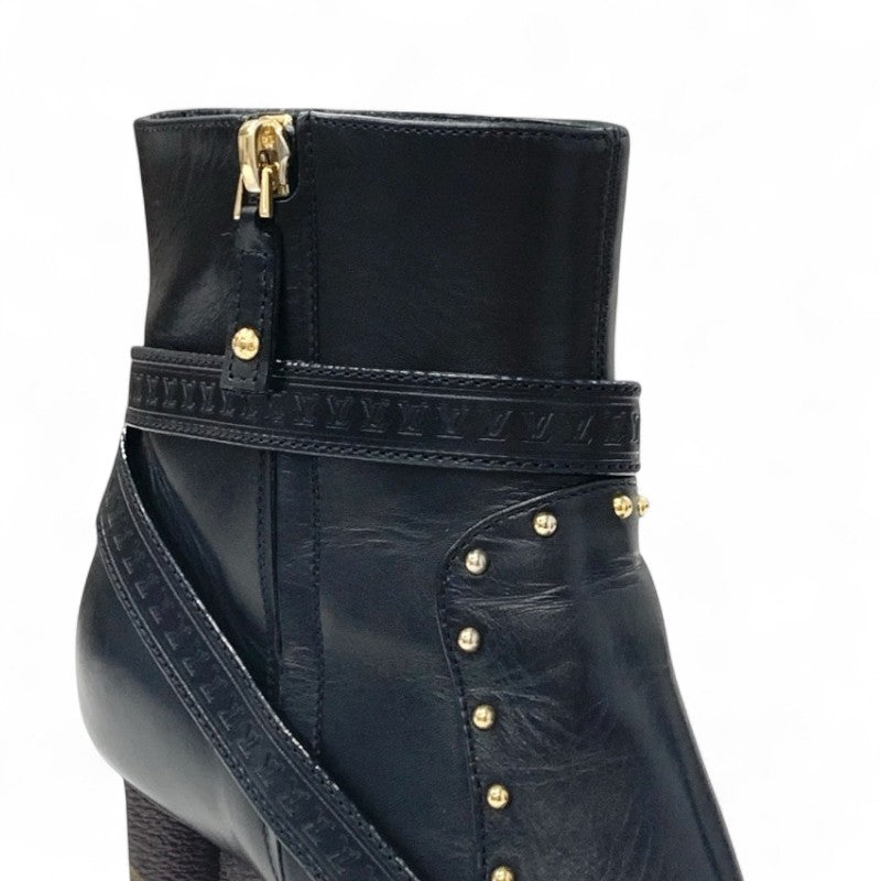 ルイヴィトン LOUIS VUITTON シルエットライン モノグラム ブーツ ショートブーツ 靴 シューズ レザー ブラック ブラウン アンクルブーツ LVロゴ ベルト スタッズ