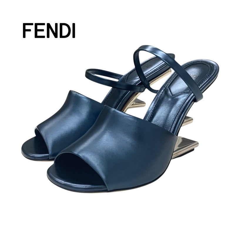 フェンディ FENDI ファースト サンダル 靴 シューズ メタリックレザー ブルー シルバー 未使用 メタルヒール ストラップ Fロゴ