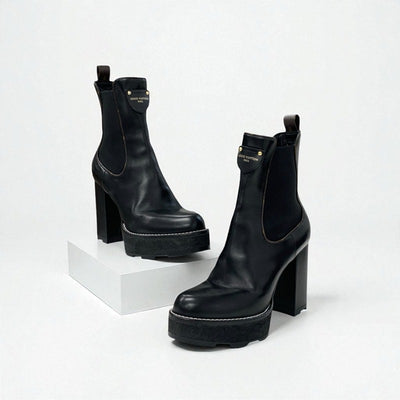 ルイヴィトン LOUIS VUITTON ボブールライン モノグラム ブーツ ショートブーツ 靴 シューズ レザー ブラック ロゴ アンクルブーツ