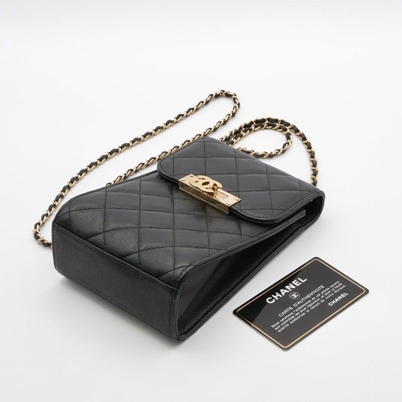 シャネル CHANEL 携帯・スマホアクセサリー ブラック ゴールド ココマーク マトラッセ フォンポーチ