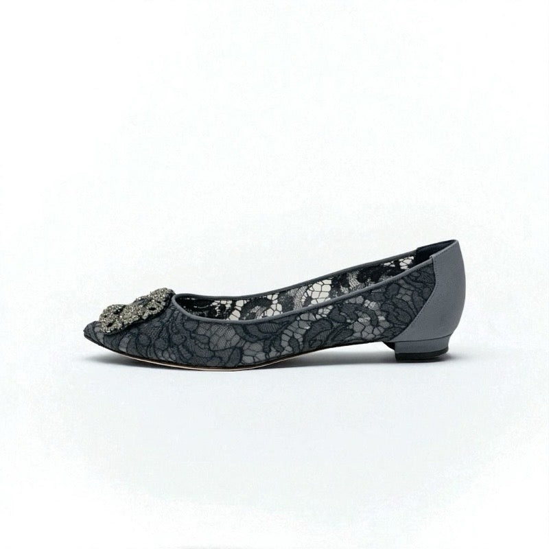 マノロブラニク MANOLO BLAHNIK ハンギシ フラットシューズ 靴 シューズ ファブリック サテン グレー レース ビジュー パーティーシューズ