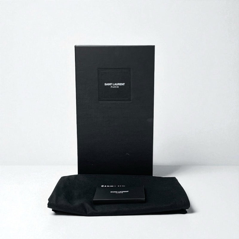 サンローラン SAINT LAURENT カサンドラ サンダル 靴 シューズ レザー ブラック 黒 ゴールド YSL金具 ストラップ トングサンダル