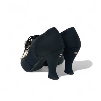 シャネル CHANEL ブーツ ショートブーツ 靴 シューズ ファブリック ブラック ココマーク パール ビジュー リボン ブーティ
