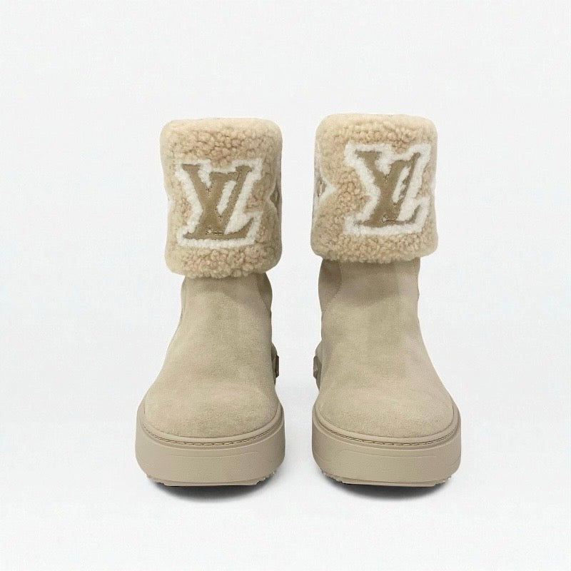 ルイヴィトン LOUIS VUITTON スノードロップライン モノグラム ブーツ ショートブーツ 靴 シューズ スエード ムートン ベージュ ホワイト 未使用 ボア アンクルブーツ