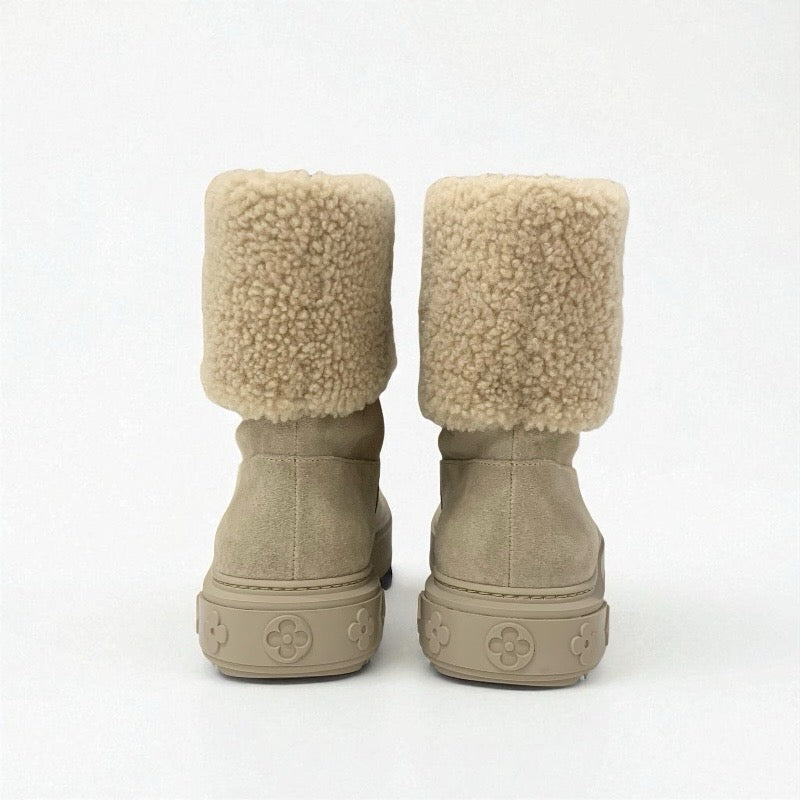 ルイヴィトン LOUIS VUITTON スノードロップライン モノグラム ブーツ ショートブーツ 靴 シューズ スエード ムートン ベージュ ホワイト 未使用 ボア アンクルブーツ