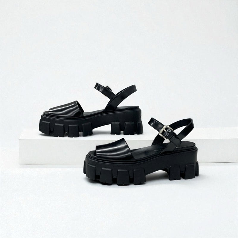 プラダ PRADA モノリス サンダル 靴 シューズ レザー ブラック 黒 ロゴ プラットフォーム ストラップ
