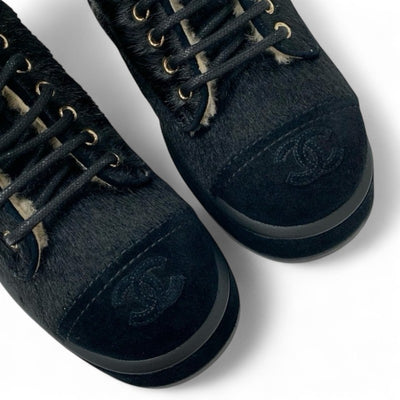 シャネル CHANEL ブーツ ショートブーツ 靴 シューズ ハラコ スエード ムートン ブラック 黒 ココマーク アンクルブーツ レースアップ