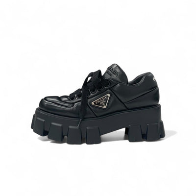 プラダ PRADA モノリス スニーカー 靴 シューズ レザー ブラック 黒 トライアングルロゴ