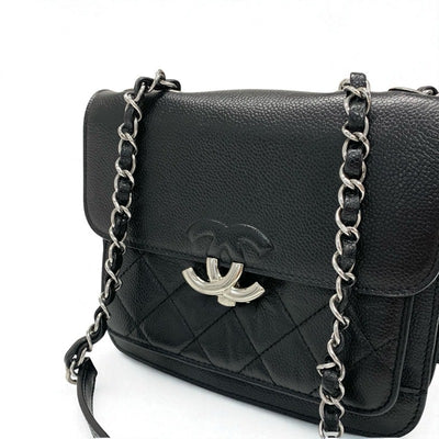 シャネル CHANEL バッグ ショルダーバッグ キャビアスキン ブラック 黒 シルバー マトラッセ ハーフココマーク シングルフラップ ダブルチェーン