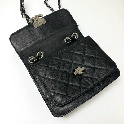 シャネル CHANEL バッグ ショルダーバッグ キャビアスキン ブラック 黒 シルバー マトラッセ ハーフココマーク シングルフラップ ダブルチェーン