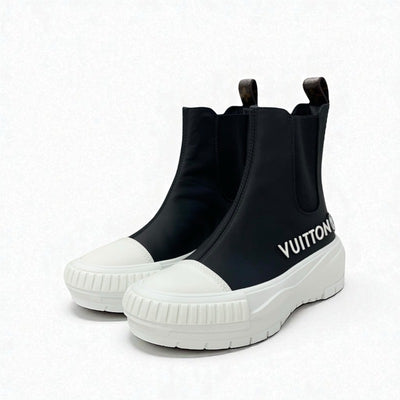 ルイヴィトン LOUIS VUITTON スクァッドライン モノグラム ブーツ ショートブーツ 靴 シューズ レザー ブラック ホワイト ロゴ サイドゴア アンクルブーツ ハイカットスニーカー