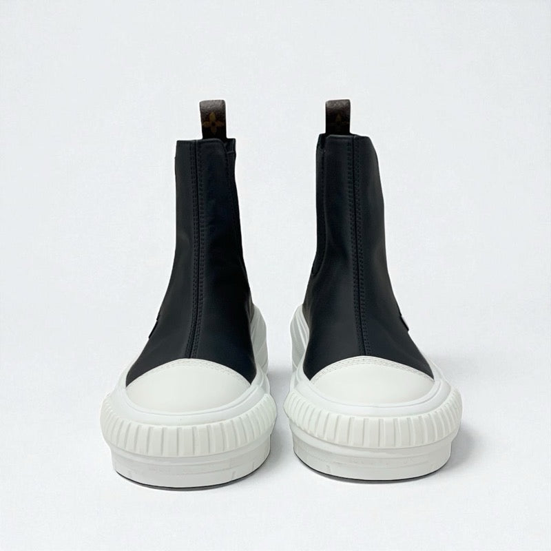 ルイヴィトン LOUIS VUITTON スクァッドライン モノグラム ブーツ ショートブーツ 靴 シューズ レザー ブラック ホワイト ロゴ サイドゴア アンクルブーツ ハイカットスニーカー