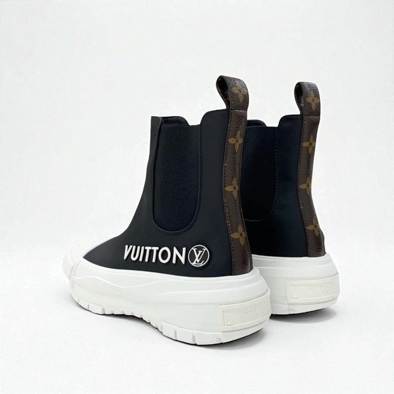 ルイヴィトン LOUIS VUITTON スクァッドライン モノグラム ブーツ ショートブーツ 靴 シューズ レザー ブラック ホワイト ロゴ サイドゴア アンクルブーツ ハイカットスニーカー