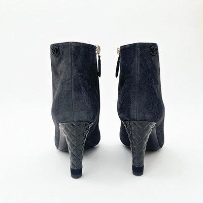 シャネル CHANEL ブーツ ショートブーツ 靴 シューズ スエード グレー 未使用 ココマーク マトラッセ オープントゥ