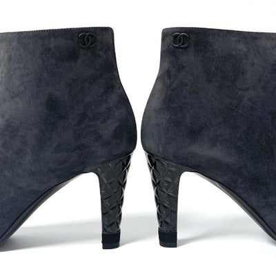 シャネル CHANEL ブーツ ショートブーツ 靴 シューズ スエード グレー 未使用 ココマーク マトラッセ オープントゥ