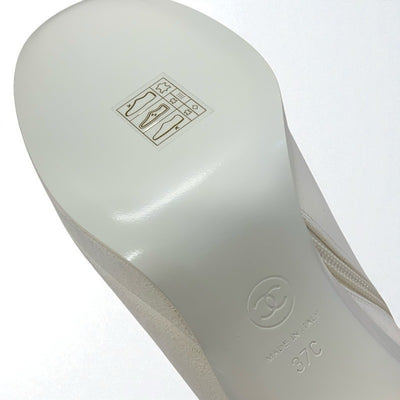 シャネル CHANEL ブーツ ロングブーツ 靴 シューズ スエード ホワイト 白 未使用 ロゴ ココマーク